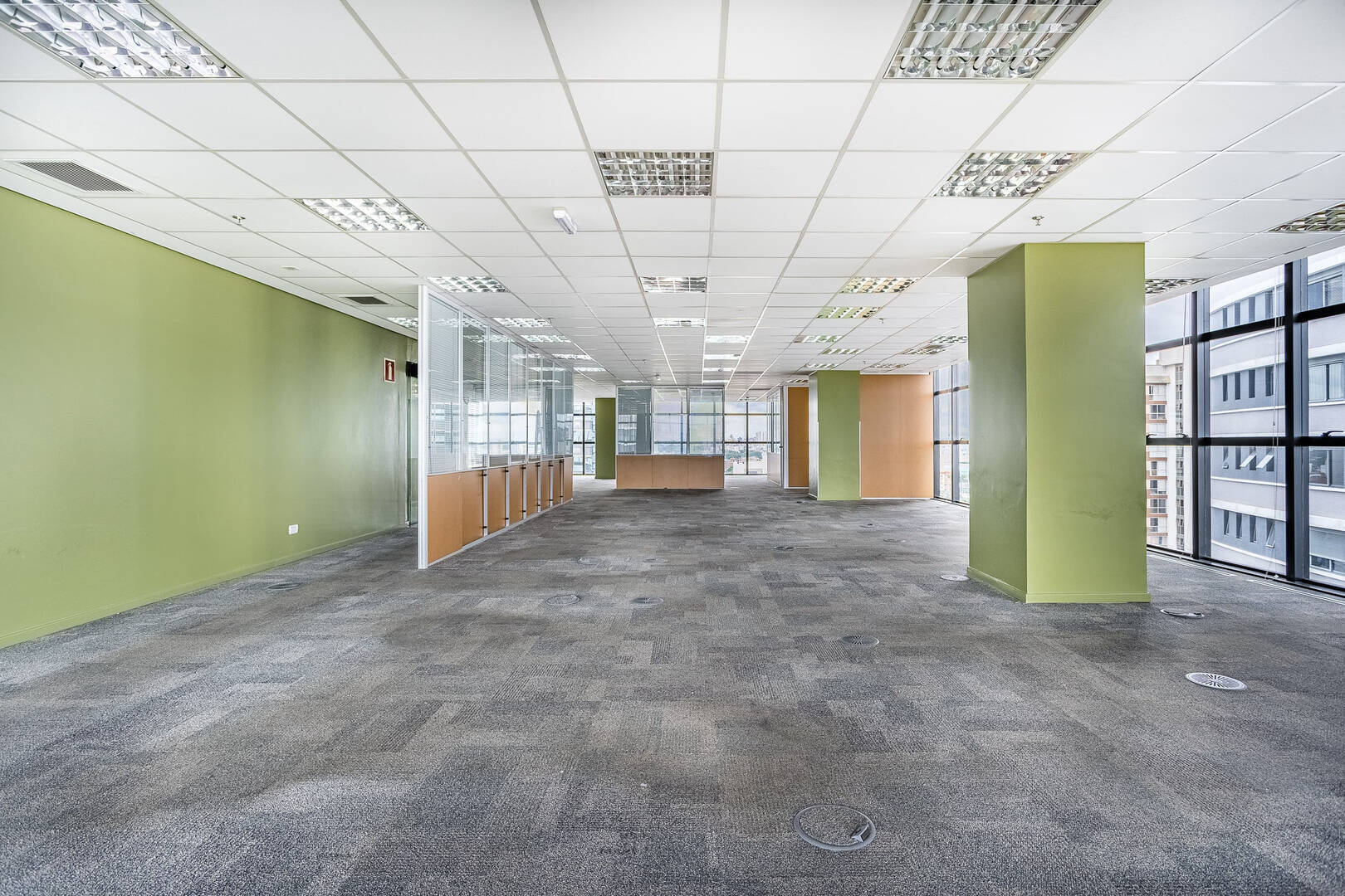 Conjunto Comercial-Sala para alugar, 351m² - Foto 33