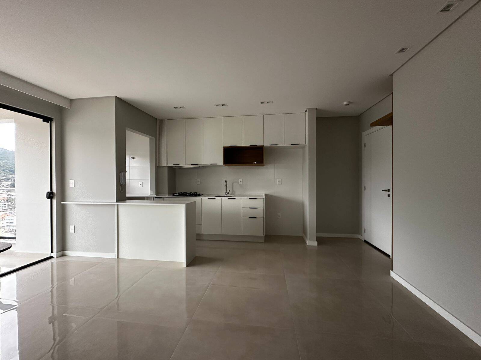 Apartamento para alugar com 2 quartos, 73m² - Foto 6