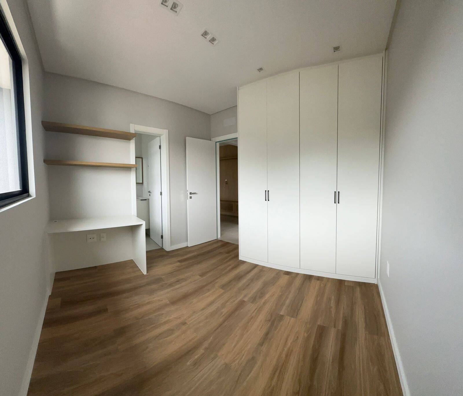 Apartamento para alugar com 2 quartos, 73m² - Foto 5