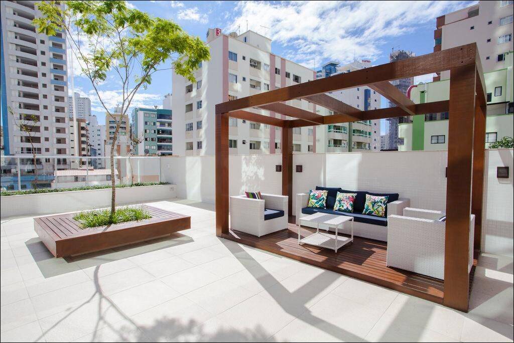 Apartamento para alugar com 3 quartos, 130m² - Foto 10