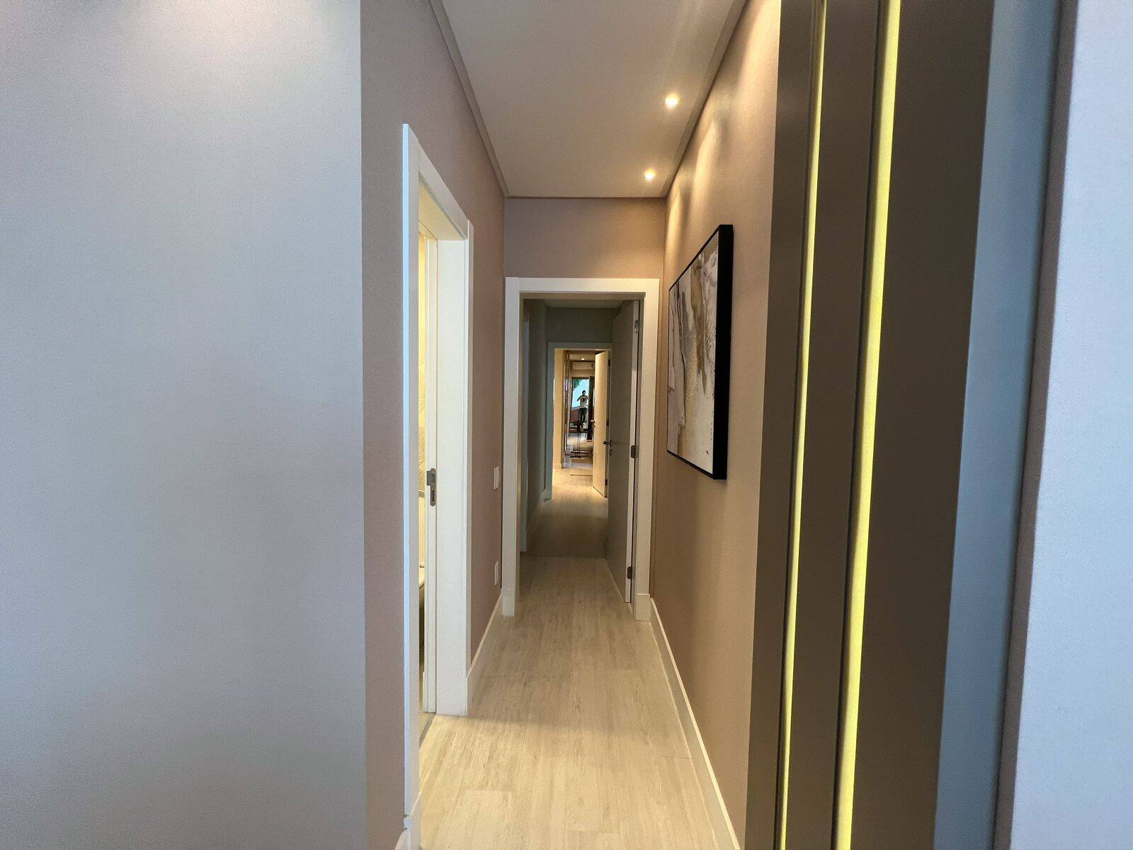 Apartamento para alugar com 3 quartos, 130m² - Foto 7