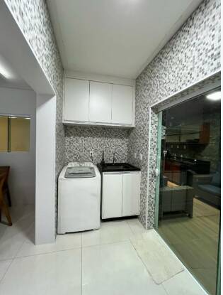 Casa para alugar com 4 quartos, 300m² - Foto 15