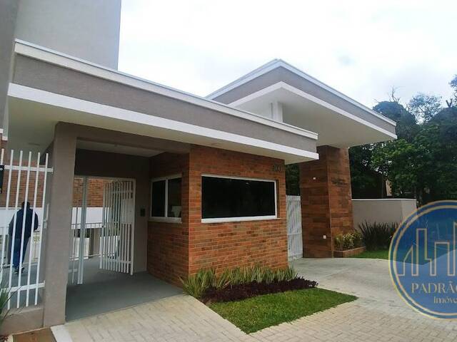 Apartamento para Venda em São José dos Pinhais - 3