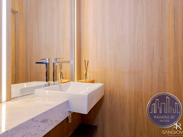 Apartamento para Venda em Curitiba - 5