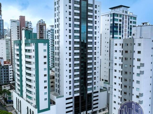#802 - Apartamento para Venda em Balneário Camboriú - SC