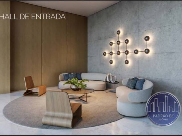 #810 - Apartamento para Venda em Curitiba - PR - 3