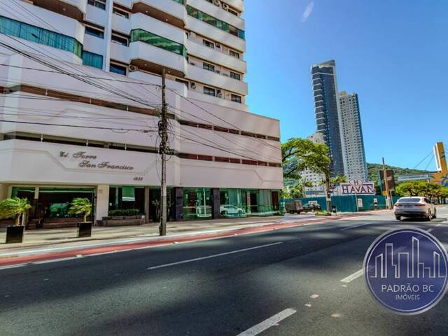 #823 - Apartamento para Locação em Balneário Camboriú - SC - 2
