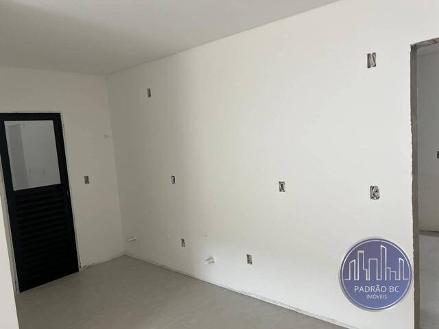 Apartamento para Venda em Camboriú - 5