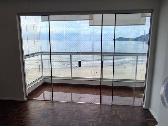 #886 - Apartamento para Locação em Balneário Camboriú - SC