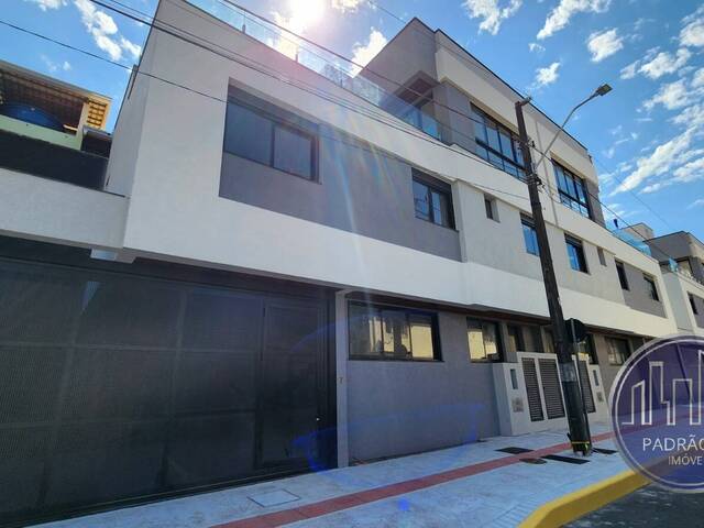 #928 - Sobrado para Venda em Balneário Camboriú - SC - 2