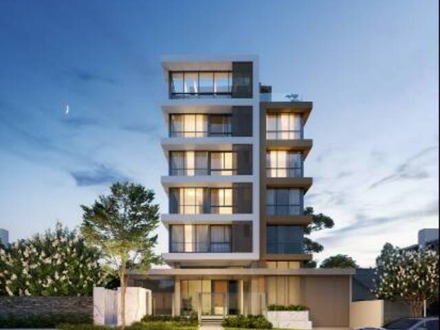 Apartamento para Venda em Curitiba - 2