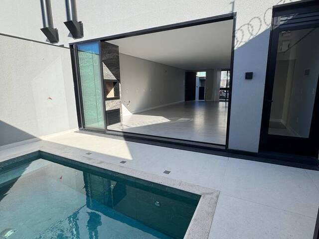 #1055 - Casa para Venda em Camboriú - SC - 3