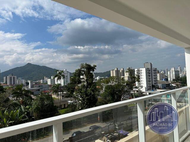 Apartamento para Venda em Camboriú - 3