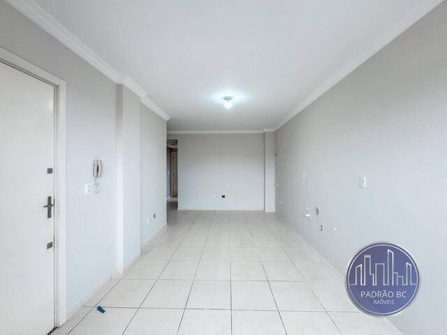 Apartamento para Venda em Camboriú - 4