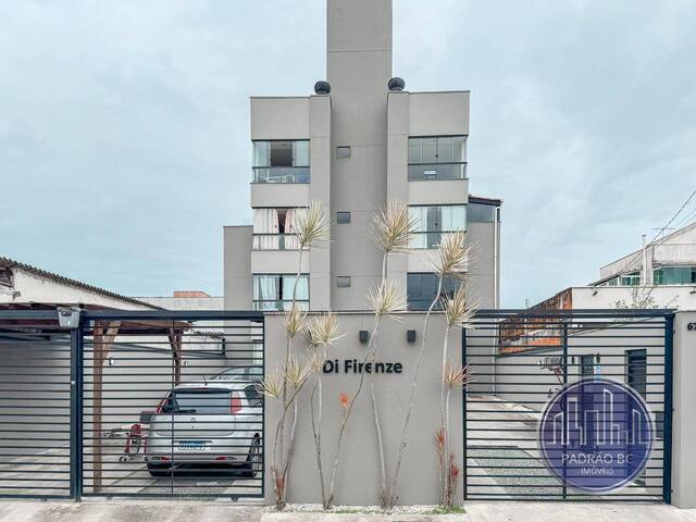 Apartamento para Venda em Camboriú - 2