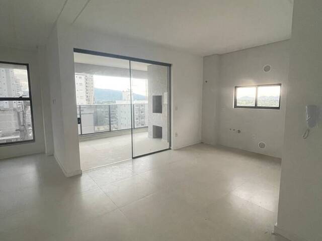 Apartamento para Venda em Itapema - 2