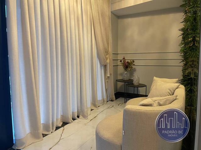 Apartamento para Venda em Itapema - 3