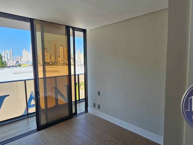 Apartamento para Venda em Balneário Camboriú - 4