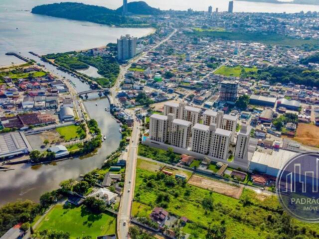 #1172 - Apartamento para Venda em Balneário Piçarras - SC - 2
