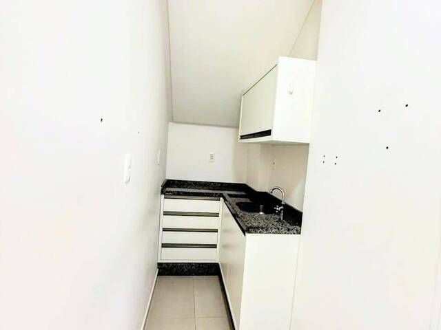 #1190 - Sala para Locação em Itapema - SC - 2