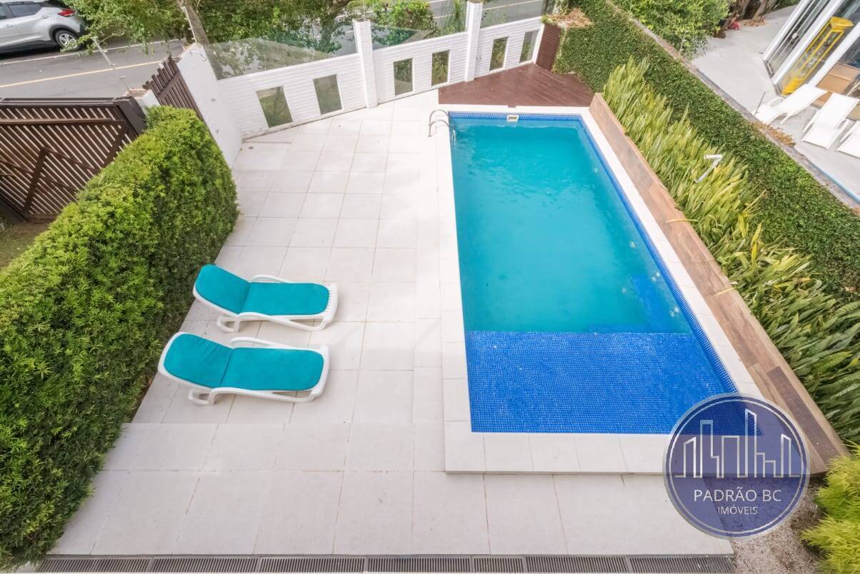 Casa à venda com 3 quartos, 350m² - Foto 42