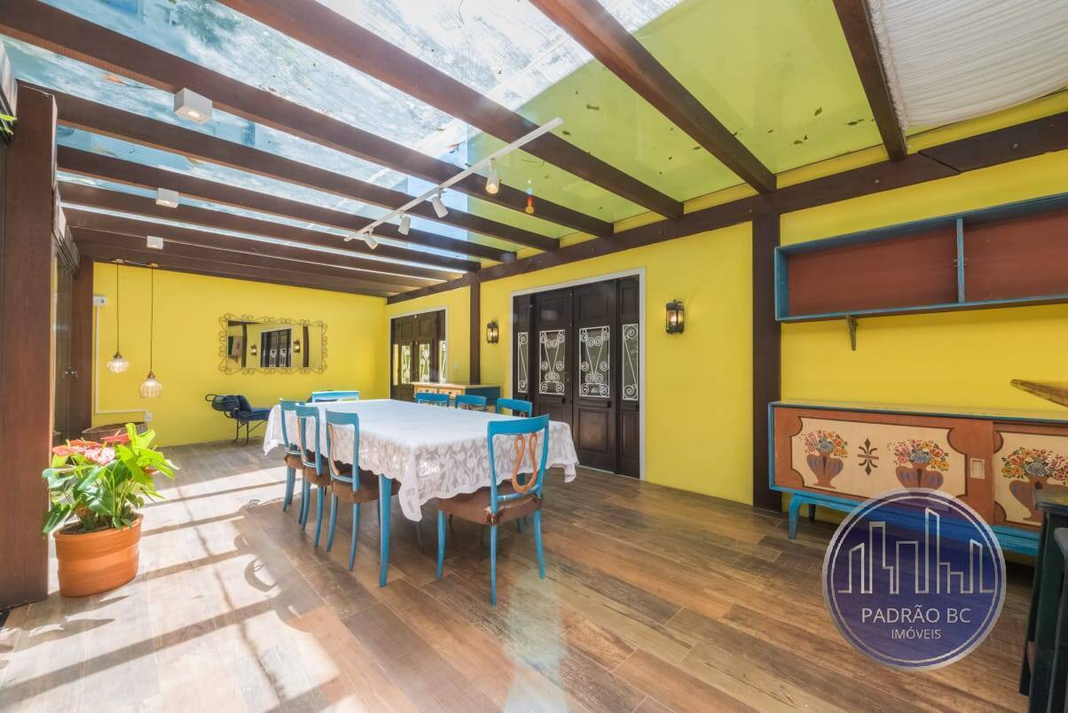 Casa à venda com 3 quartos, 350m² - Foto 39