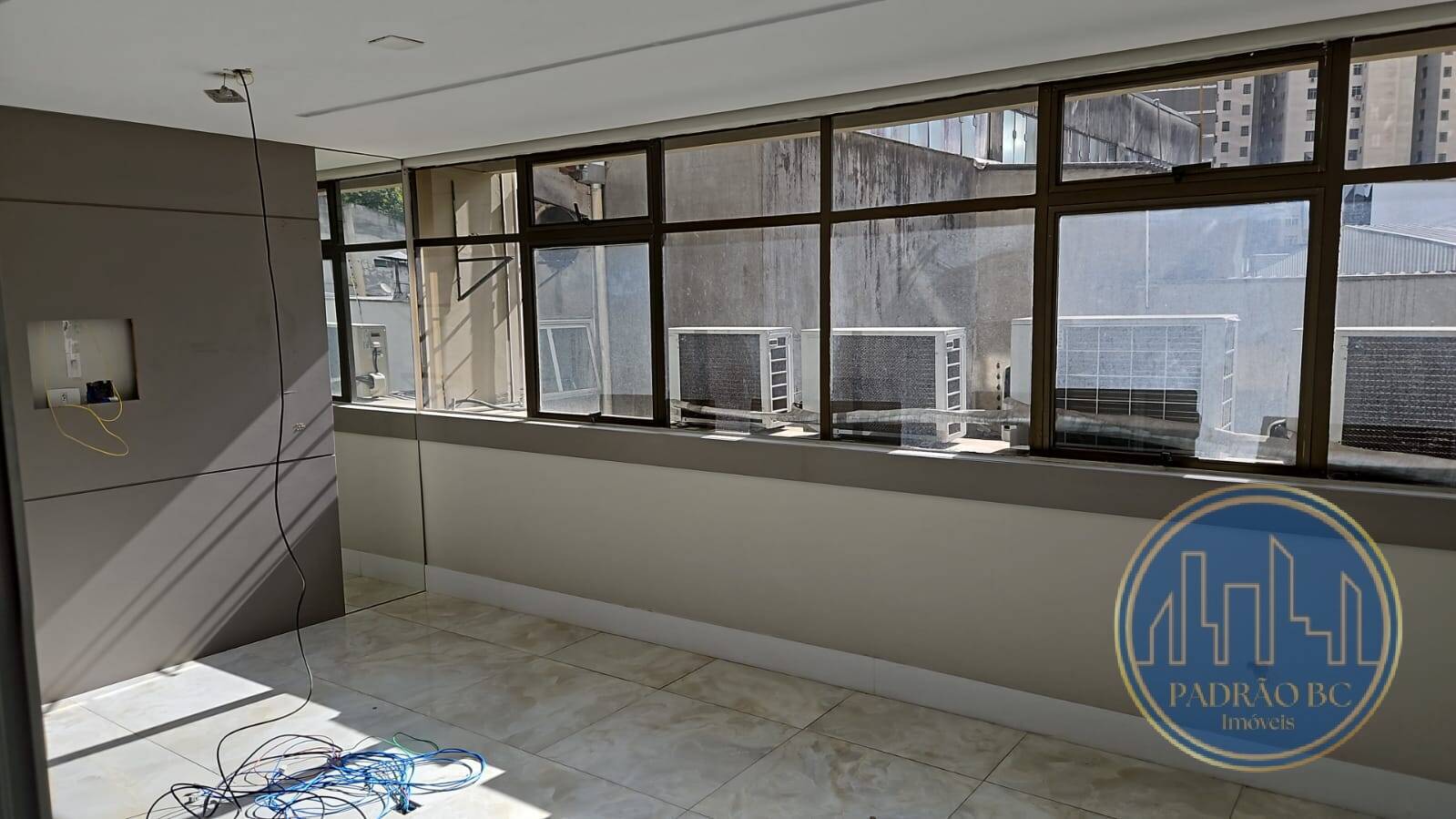 Prédio Inteiro para alugar, 1256m² - Foto 7