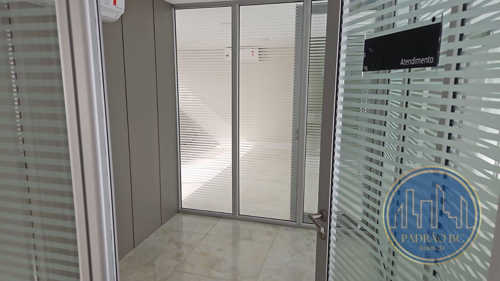 Prédio Inteiro para alugar, 1256m² - Foto 11