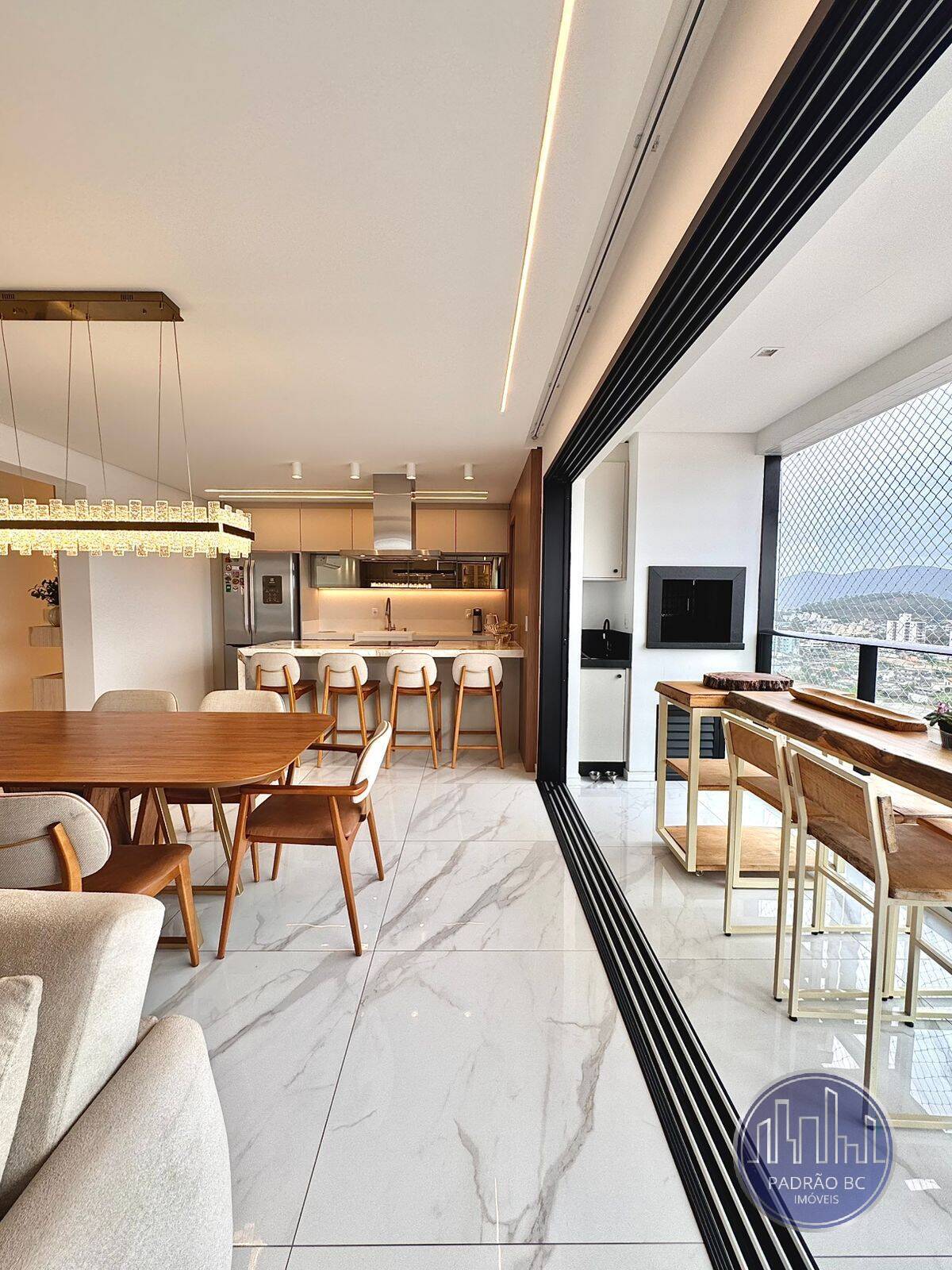 Apartamento à venda com 3 quartos, 110m² - Foto 20