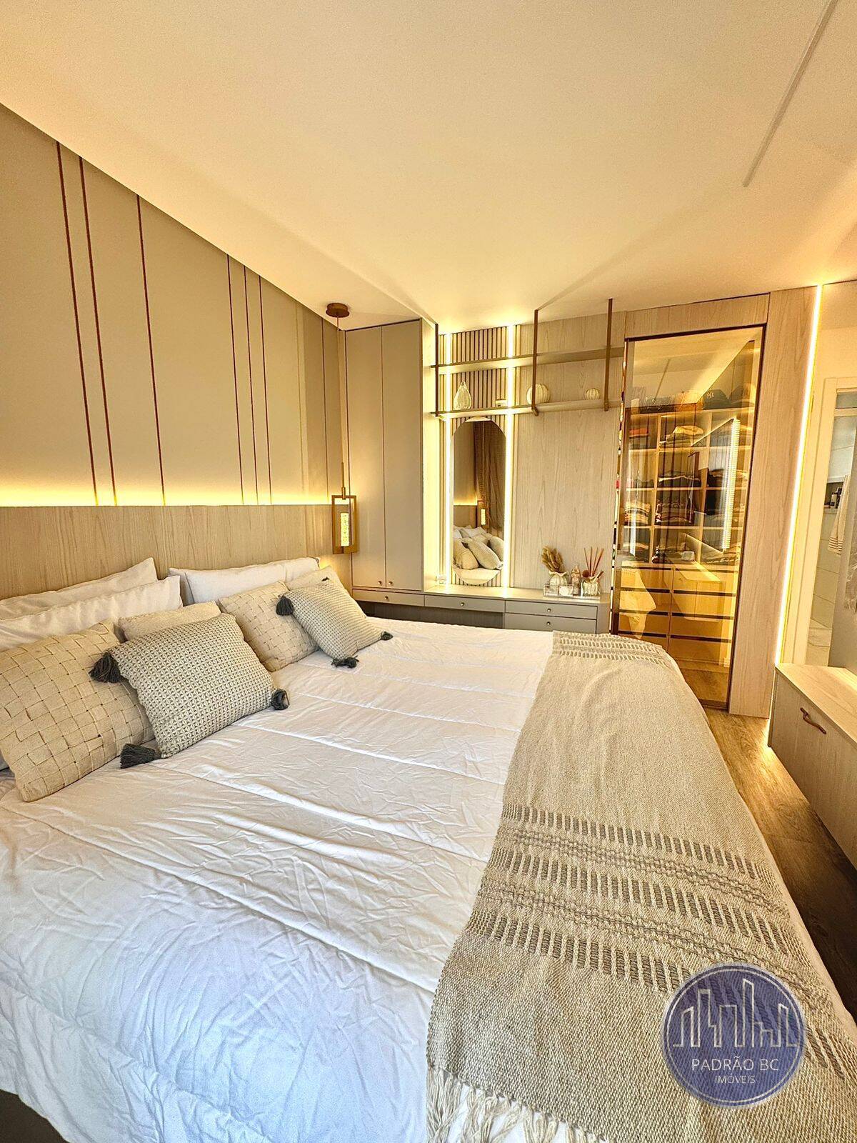 Apartamento à venda com 3 quartos, 110m² - Foto 25