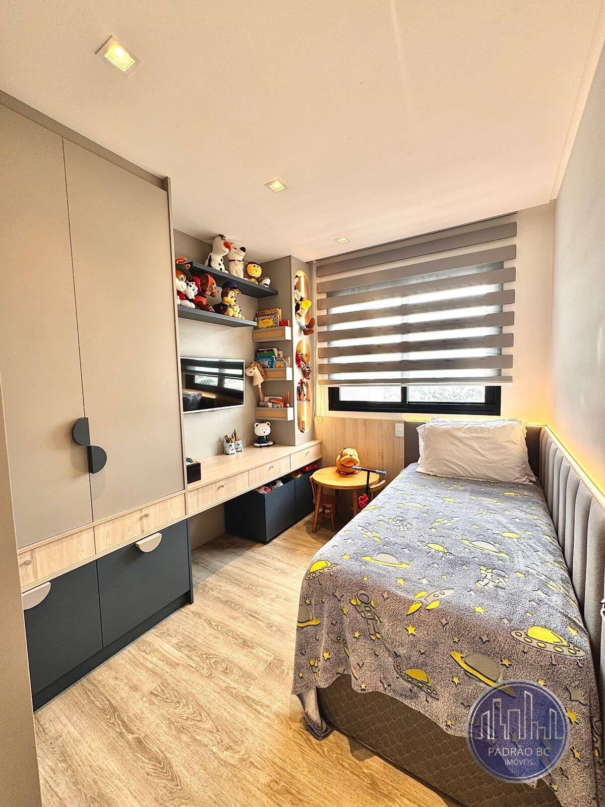Apartamento à venda com 3 quartos, 110m² - Foto 26