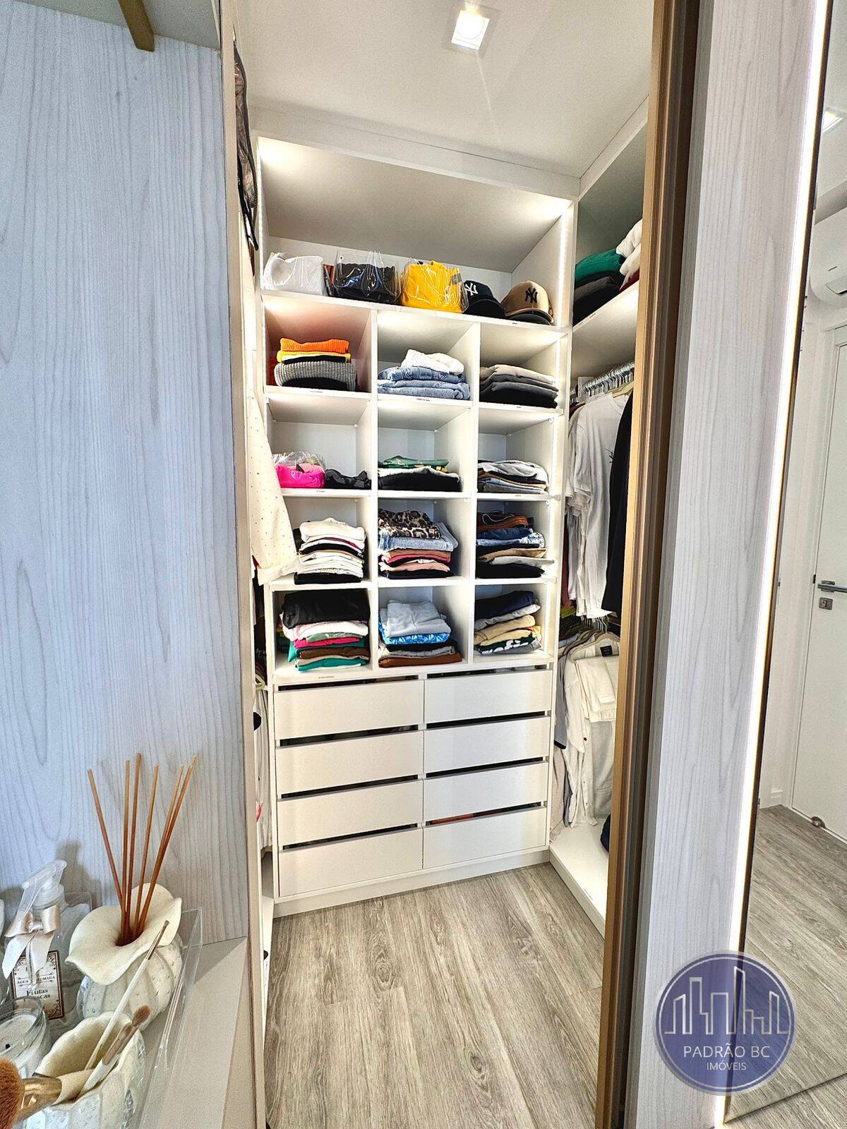 Apartamento à venda com 3 quartos, 110m² - Foto 27