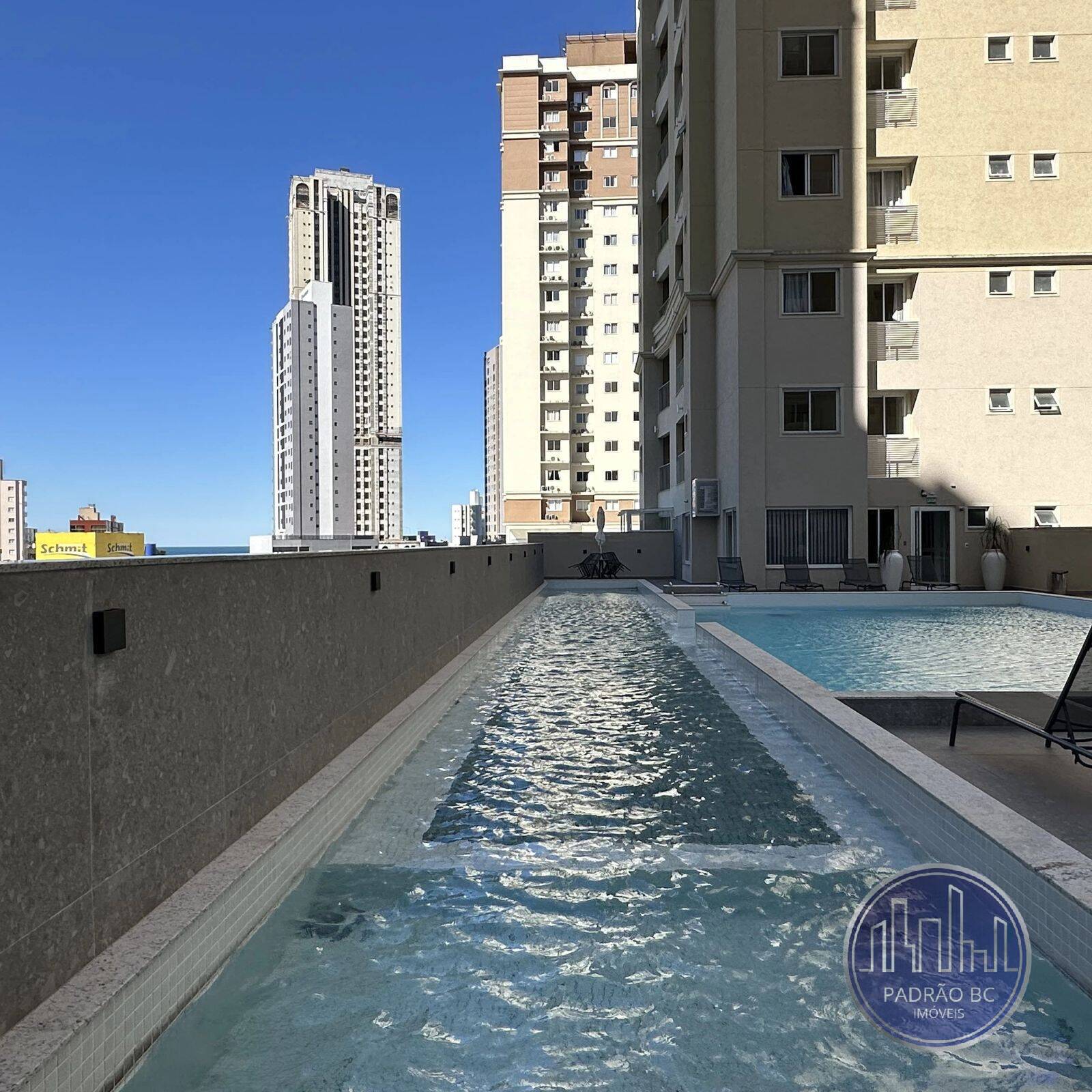 Apartamento para alugar com 3 quartos, 70m² - Foto 11