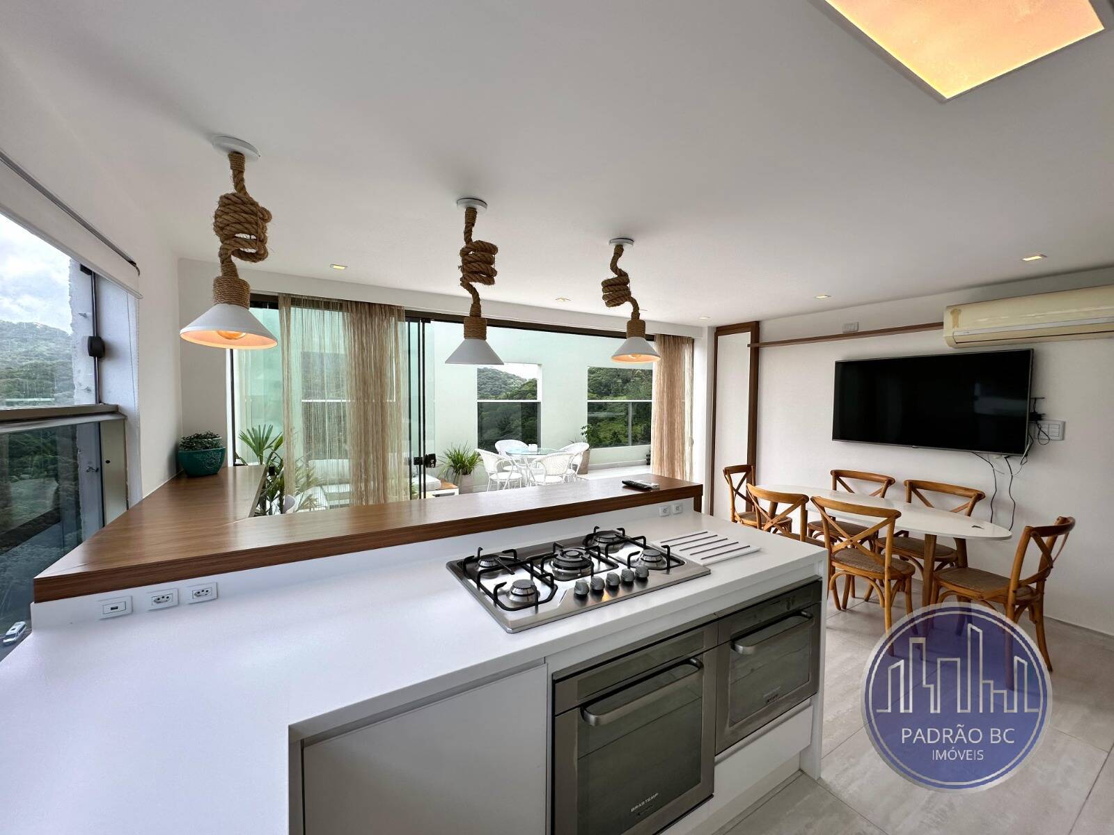 Cobertura para alugar com 1 quarto, 140m² - Foto 10