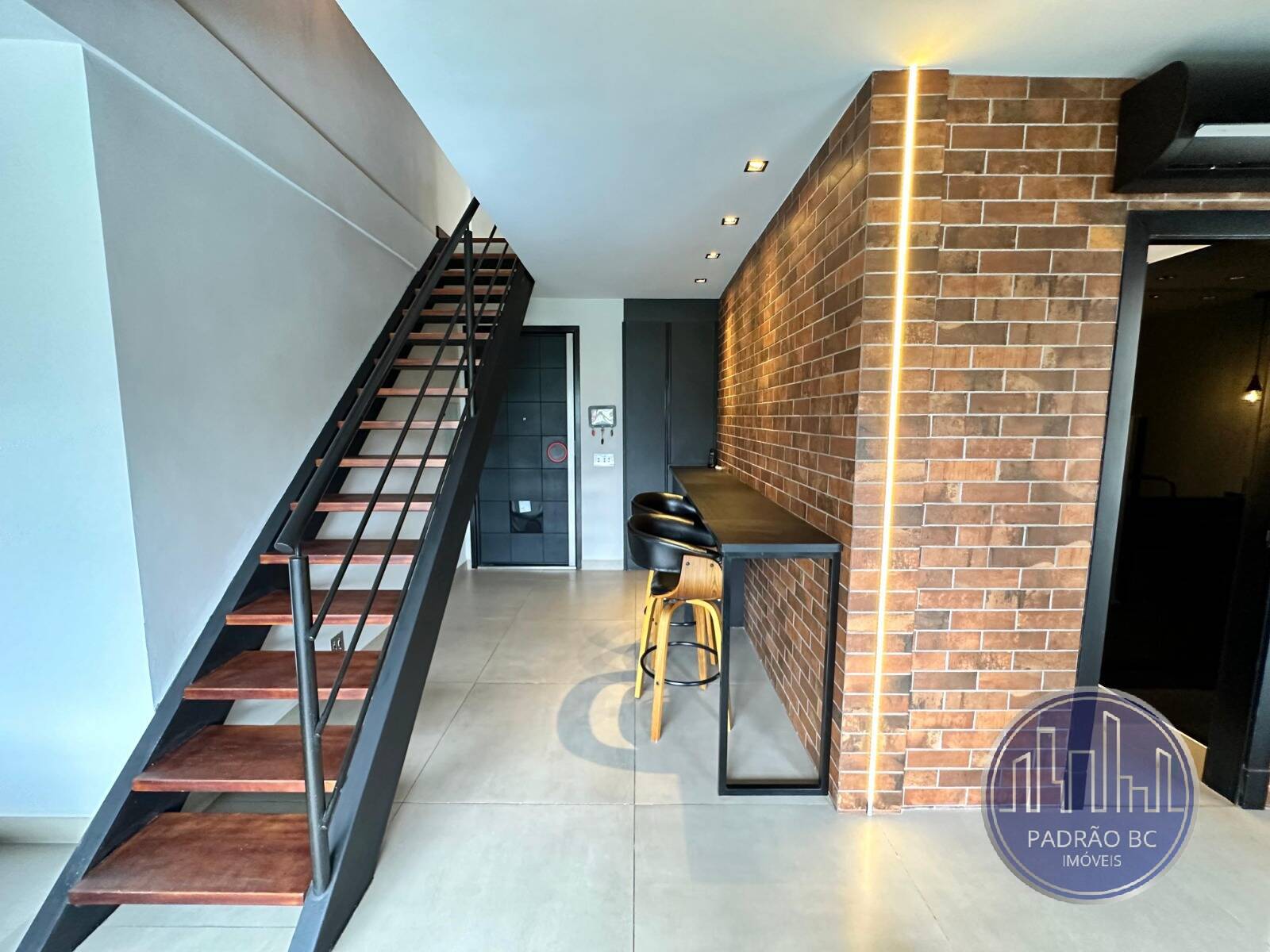 Cobertura para alugar com 1 quarto, 140m² - Foto 15