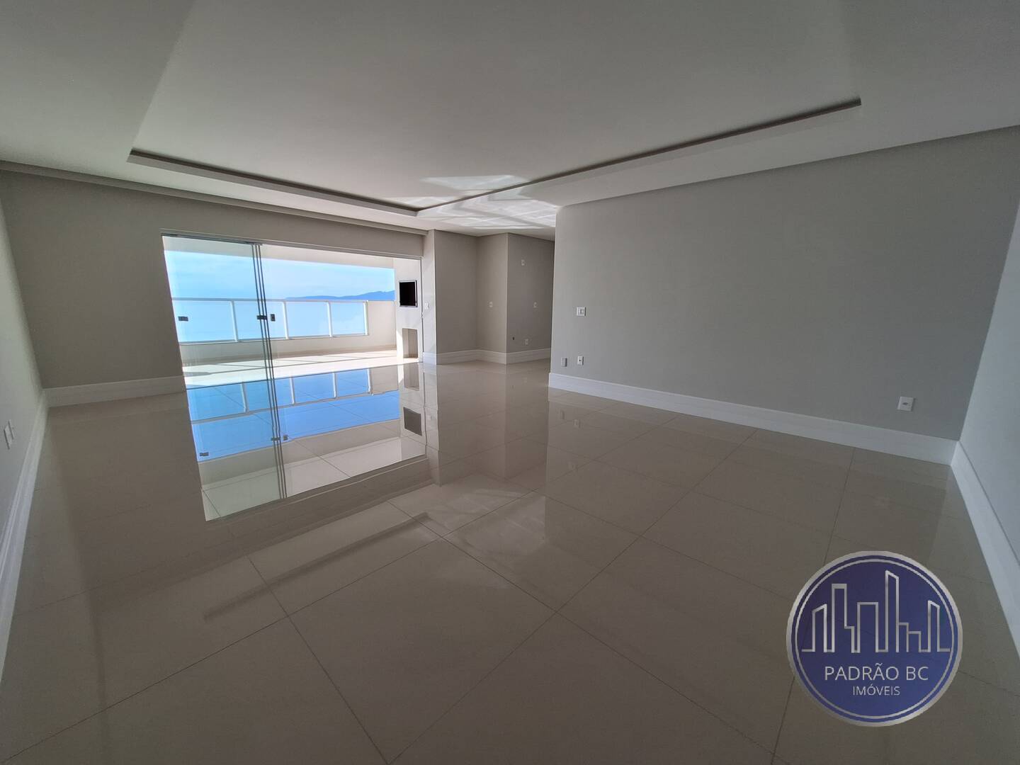 Apartamento para alugar com 4 quartos, 182m² - Foto 13