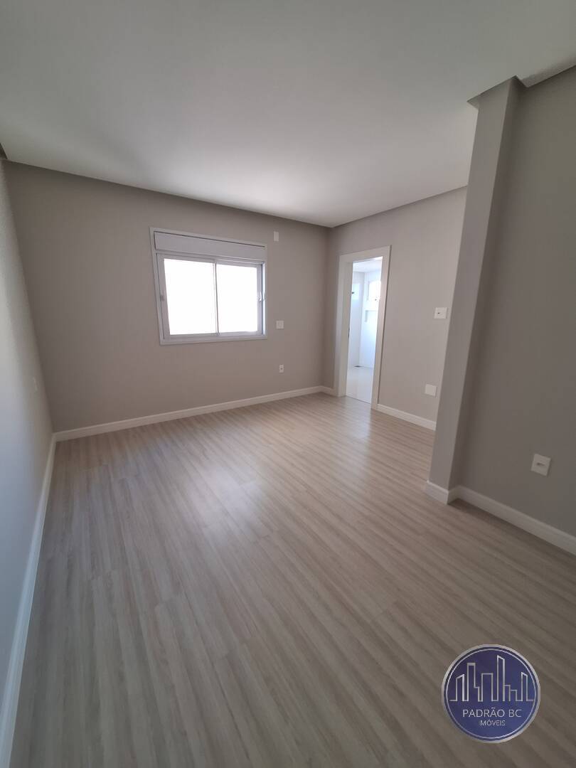 Apartamento para alugar com 4 quartos, 182m² - Foto 17