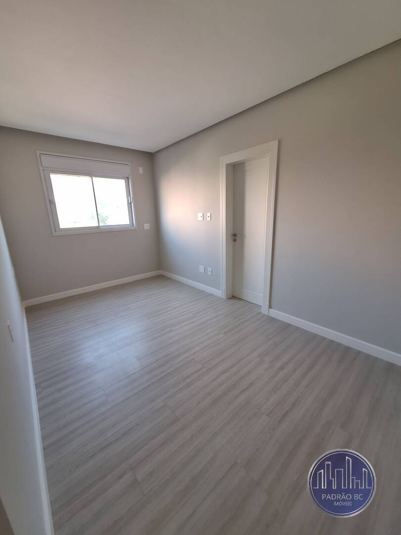 Apartamento para alugar com 4 quartos, 182m² - Foto 11