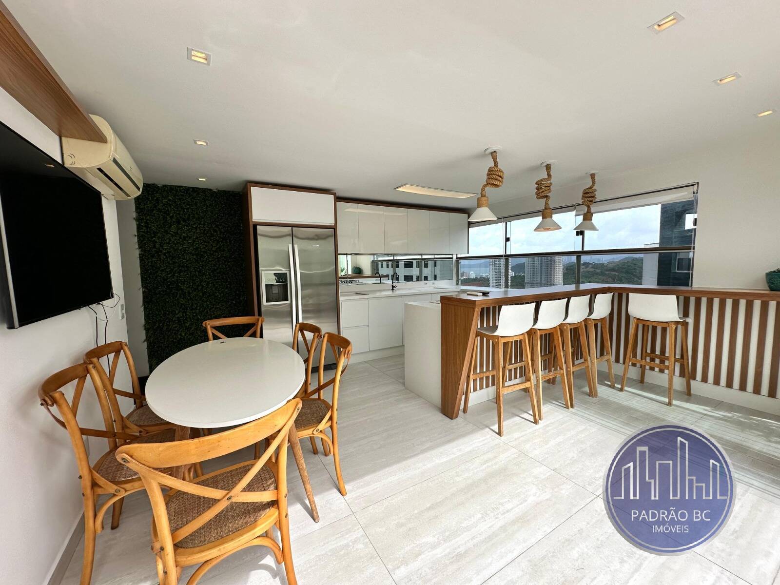 Cobertura para alugar com 1 quarto, 140m² - Foto 9
