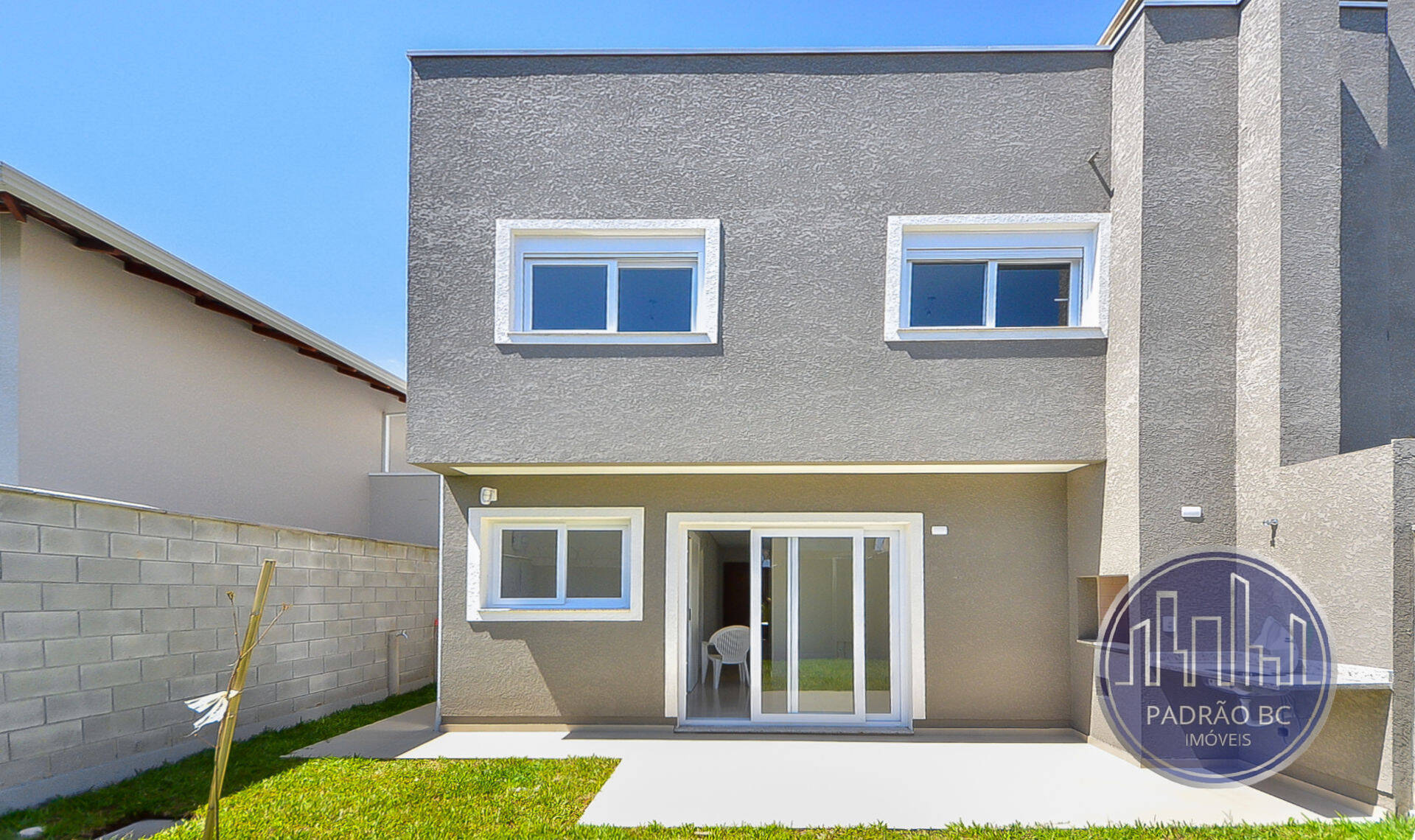 Casa à venda com 3 quartos, 121m² - Foto 17