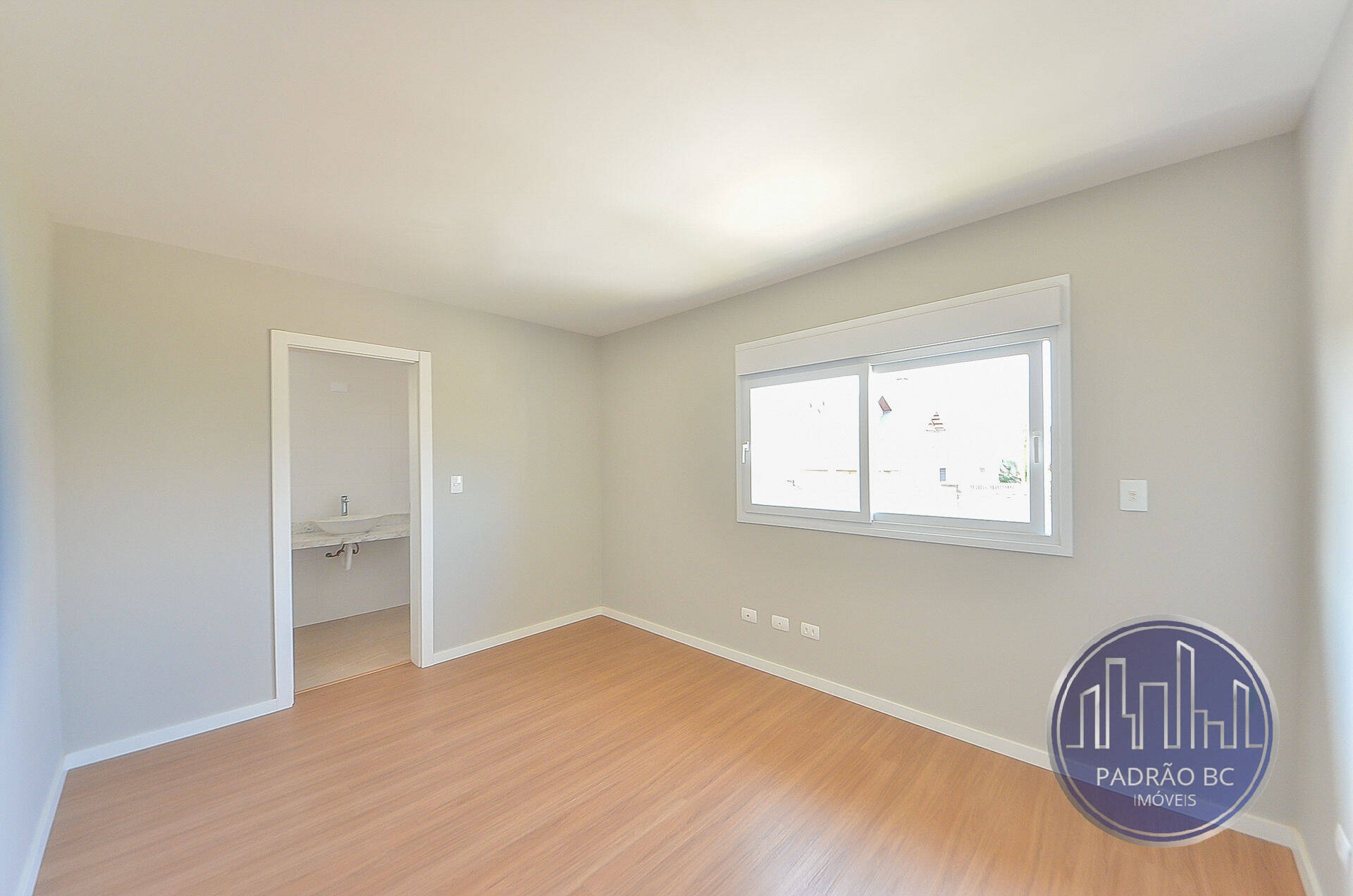 Casa à venda com 3 quartos, 121m² - Foto 16