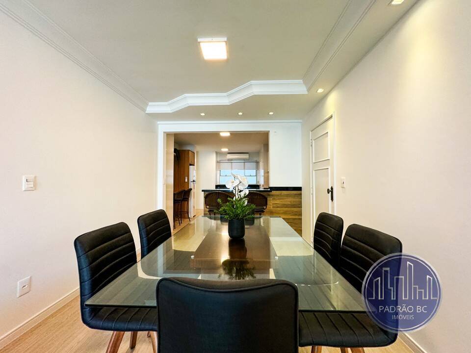 Apartamento para alugar com 4 quartos, 158m² - Foto 8