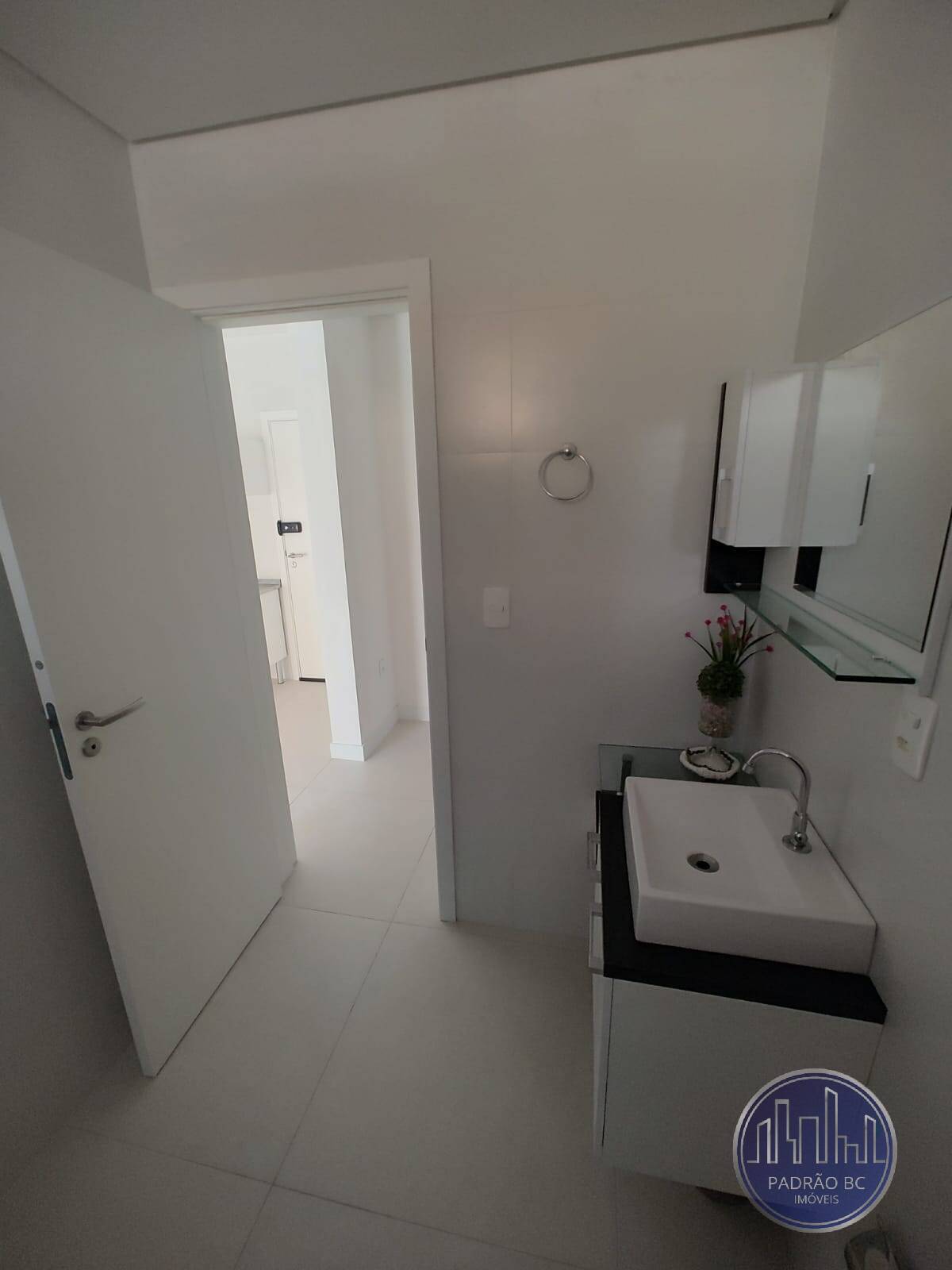 Apartamento à venda com 1 quarto, 171m² - Foto 7